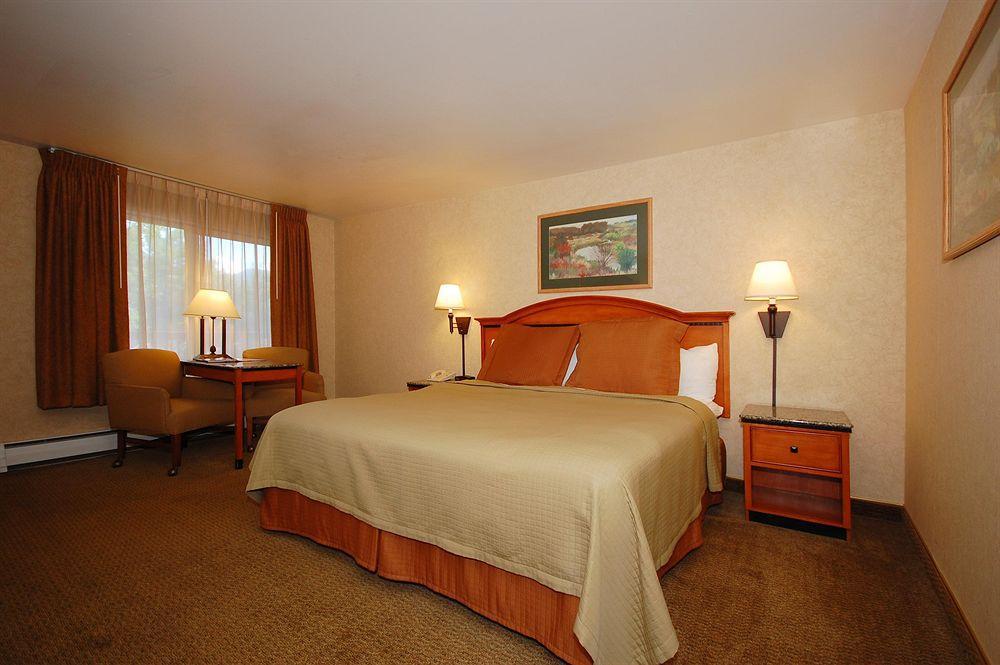 Baymont By Wyndham Durango Motel Стая снимка