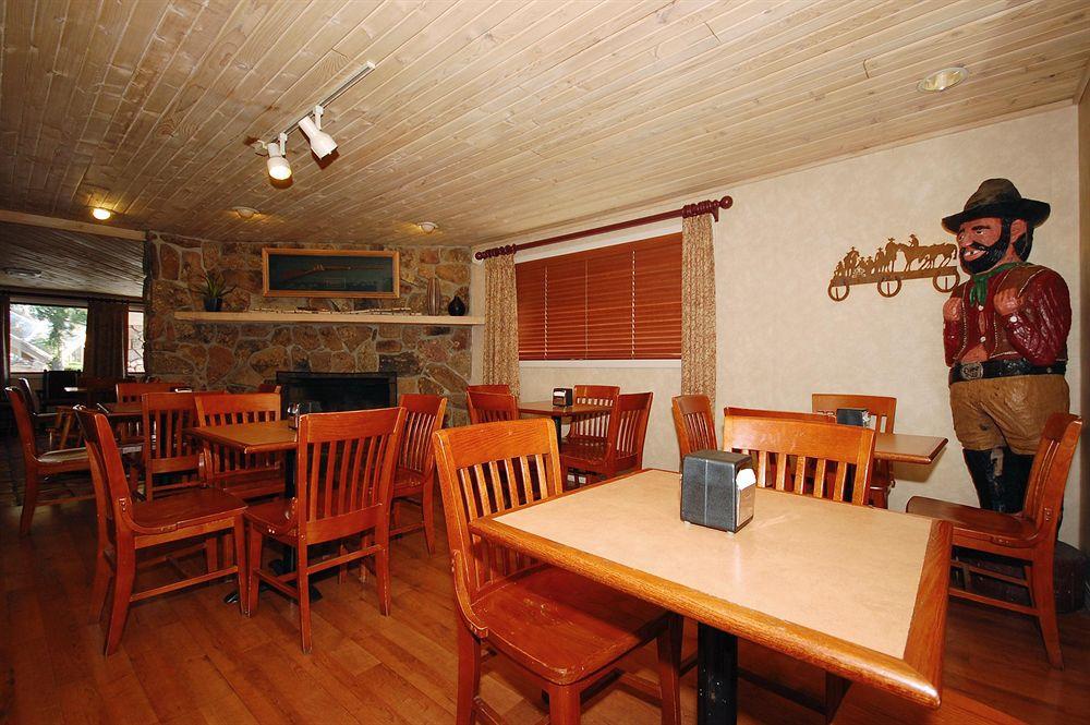 Baymont By Wyndham Durango Motel Ресторант снимка