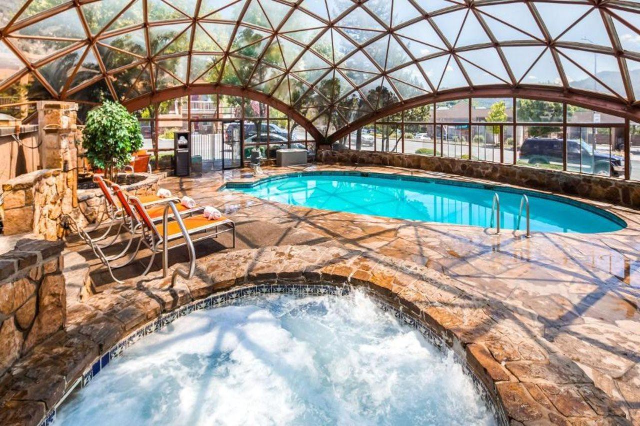 Baymont By Wyndham Durango Motel Екстериор снимка