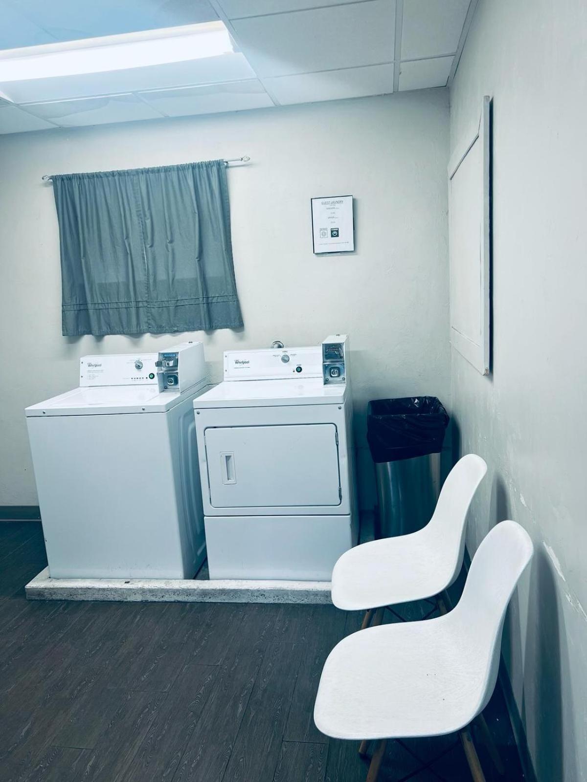 Baymont By Wyndham Durango Motel Екстериор снимка
