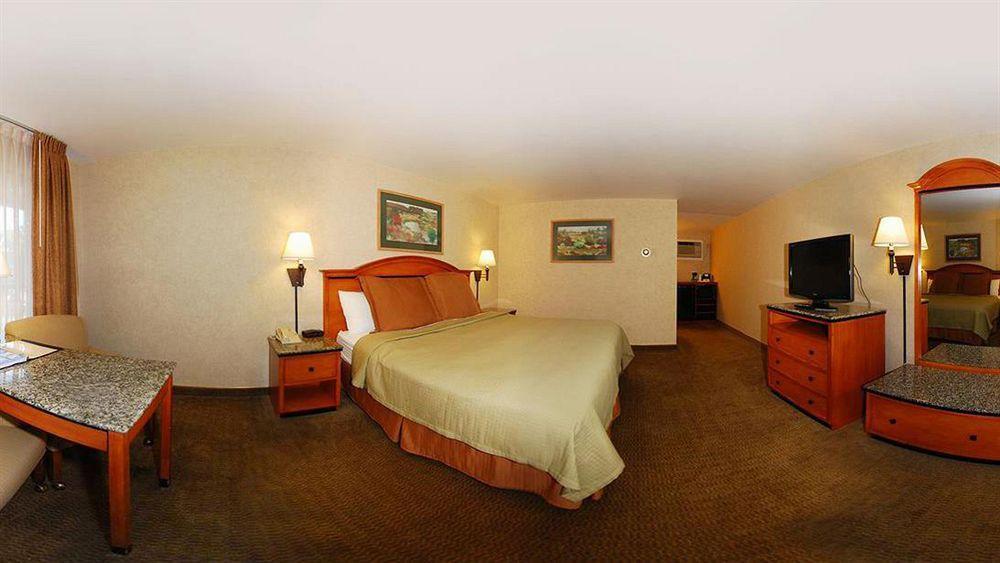 Baymont By Wyndham Durango Motel Екстериор снимка