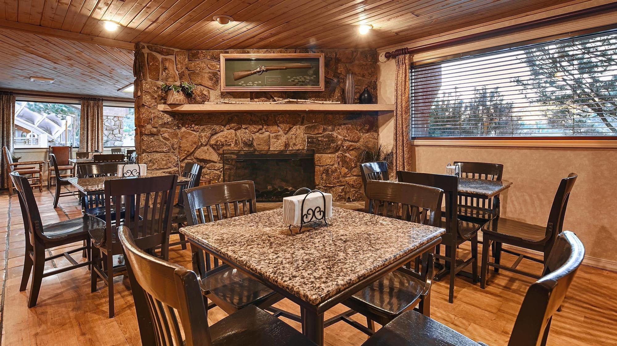 Baymont By Wyndham Durango Motel Екстериор снимка